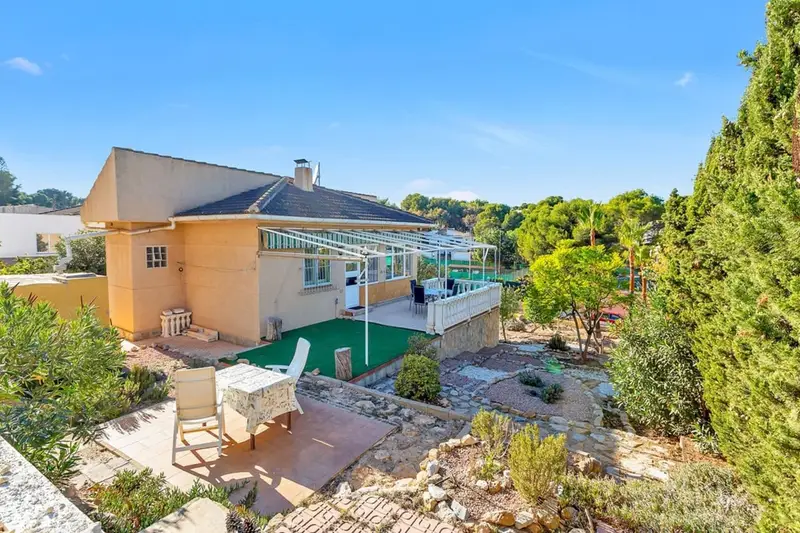 Chalet en Venta Los Balcones Alicante Cerca de la Playa