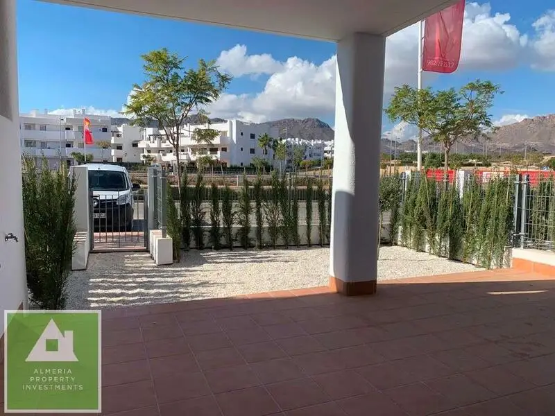 Apartamento 2 Dormitorios Planta Baja Los Narcisos