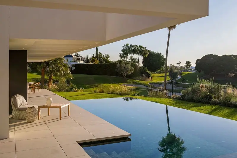 Chalet en Venta en Marbella 4 Dormitorios Piscina Privada
