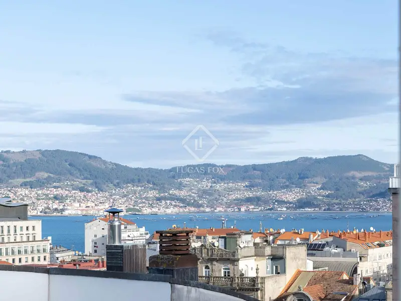 Alquiler Ático Vigo 110m² Terraza Vistas Impresionantes