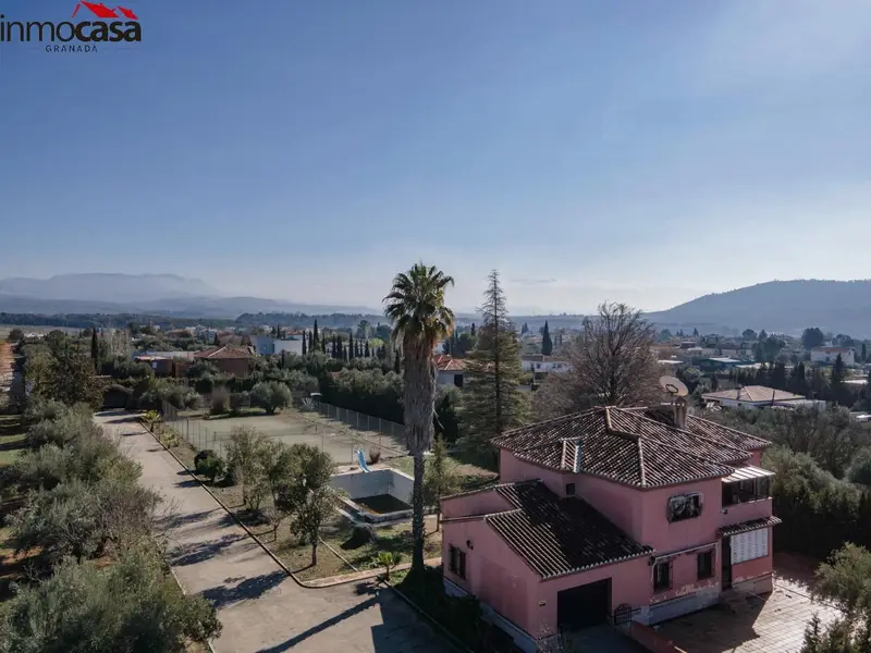 Chalet en Venta en Atarfe Gran Canaria 6 Dormitorios Piscina y Pista de Tenis