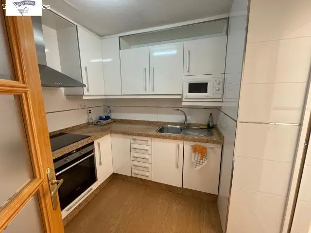 Piso De 3 Habitaciones En Zona Av. España