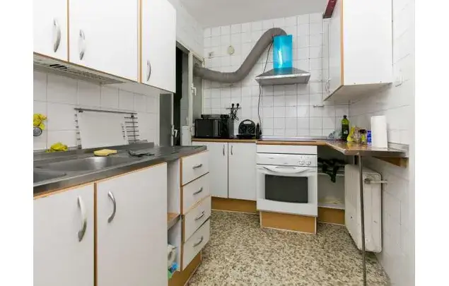 Alquiler de Habitaciones en Apartamento de 150m² Centro Granada