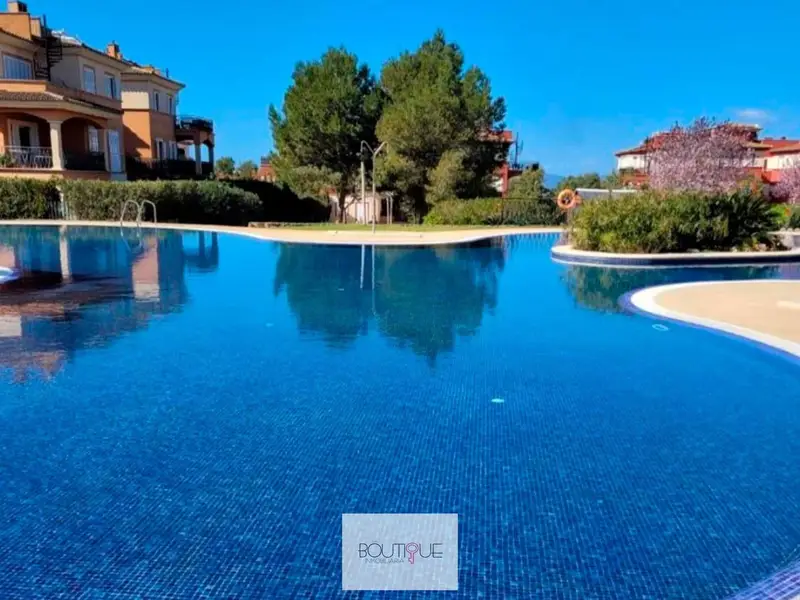 Apartamento en Venta Son Gual 140m2 3 Dorm 2 Baños Terraza