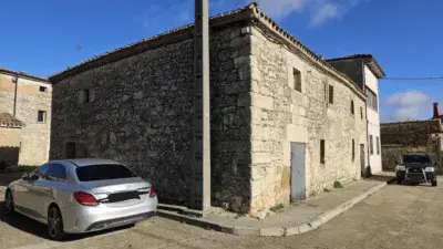 Dos Viviendas en Rioseras 350m2 para Invertir o Reformar