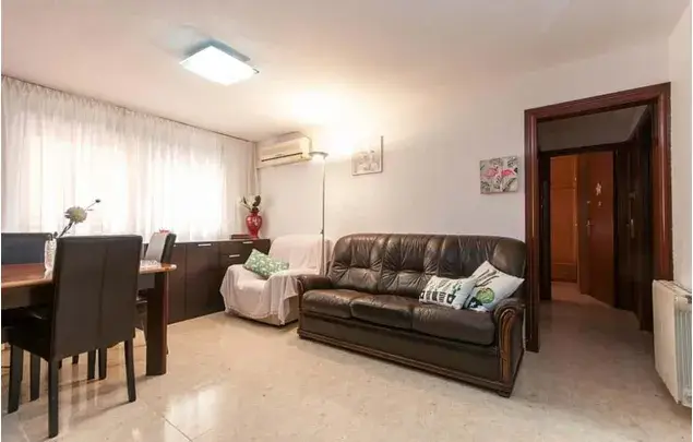 Habitacion en Hospitalet de Llobregat Avinguda Mare de Deu de Bellvitge