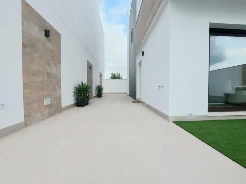 Villa en Venta San Pedro del Pinatar 3 Dormitorios Piscina Privada