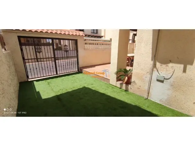 Bungalow en Gran Alacant con Piscina y Solarium