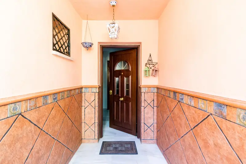 Venta Adosado con Patio en Maracena