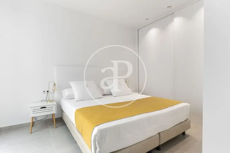 Piso en San Francesc Valencia 105m2 Terraza 2 Dormitorios