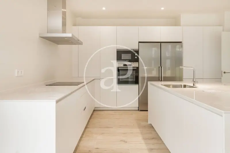 Chalet en alquiler en Valverde, Madrid ciudad, Madrid