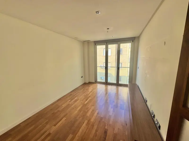 Venta Piso Soleado Centro Elche 2 Dormitorios 2 Baños Garaje Opcional