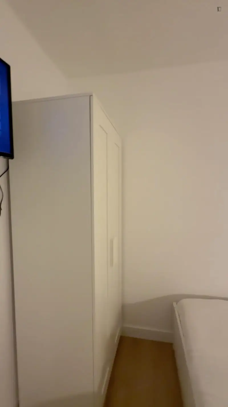Habitaci
ón Doble en Piso de 4 Dormitorios Benal
úa Alicante