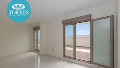 Atico en venta en Torremolinos con vistas al mar