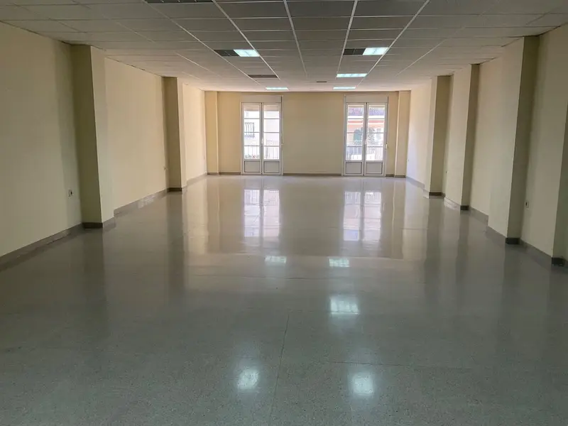Oficina en Alquiler en Antequera 207m2 Centro