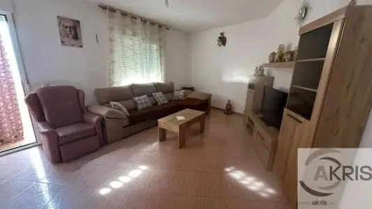 Chalet Seminuevo 141m2 3 Dormitorios 2 Baños 3 Patios