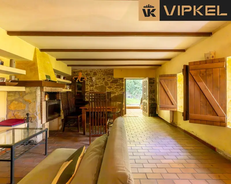 Casa con Cascada en Cerceda: Molino Rústico con Encanto