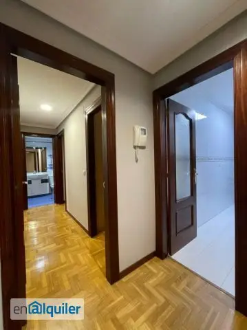 Alquiler Piso Oviedo 81m2 3 Dormitorios 2 Baños Garaje Amueblado