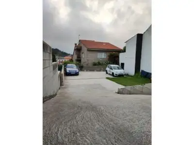 Casa en Bueu para Reformar con Terreno