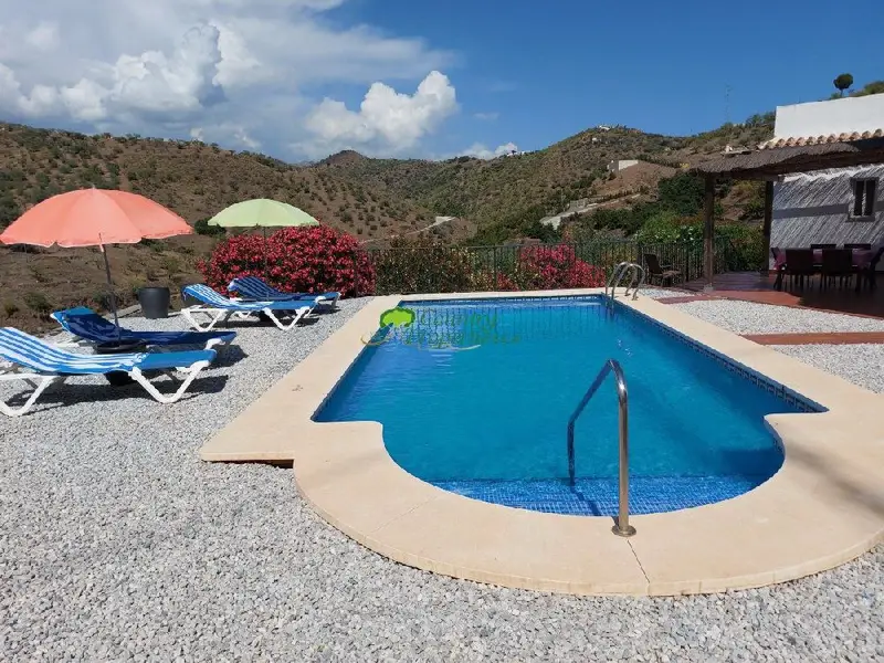 Venta Casa Rural con Chimenea en Arenas