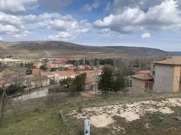 Solar 305m2 Siguenza Chalet Adosado Tres Plantas Vistas Rio Henares