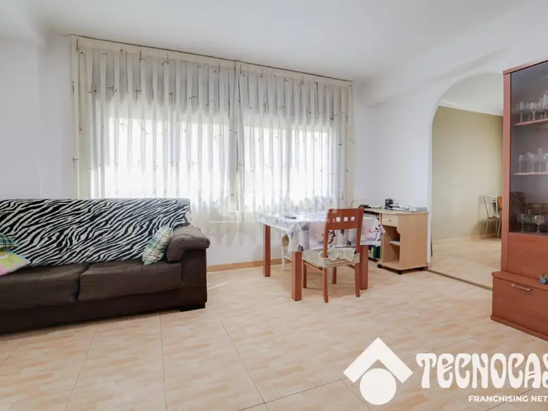 Piso Reformado 2 Dormitorios Badalona