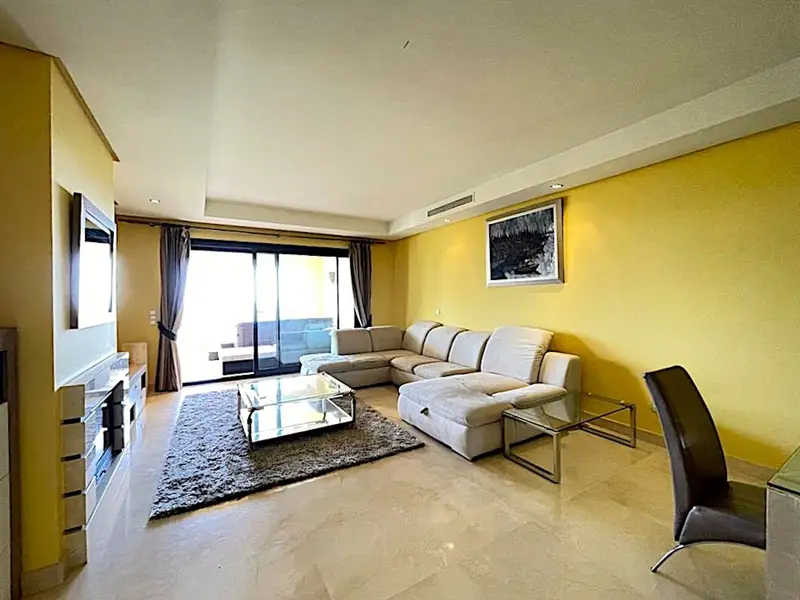 Piso de 3 Dormitorios en venta Benahavis, España