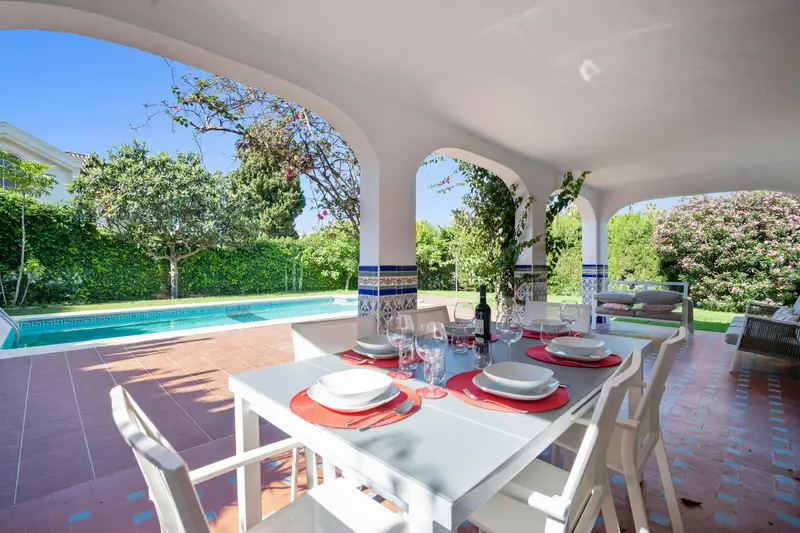 Casa Villa 5 Dormitorios Alquiler Málaga España