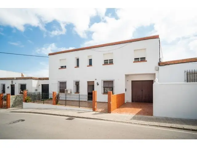 Casa Independiente en Centro 7 Dormitorios 2 Baños 250m2