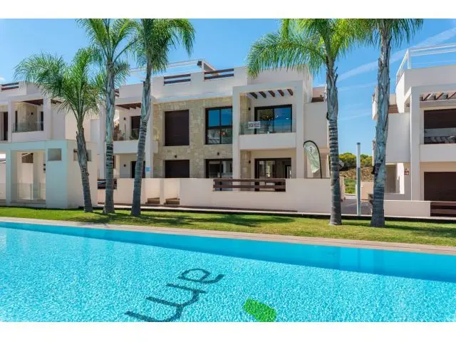 Atico en Venta Torrevieja 3 Dormitorios Solarium 57m2