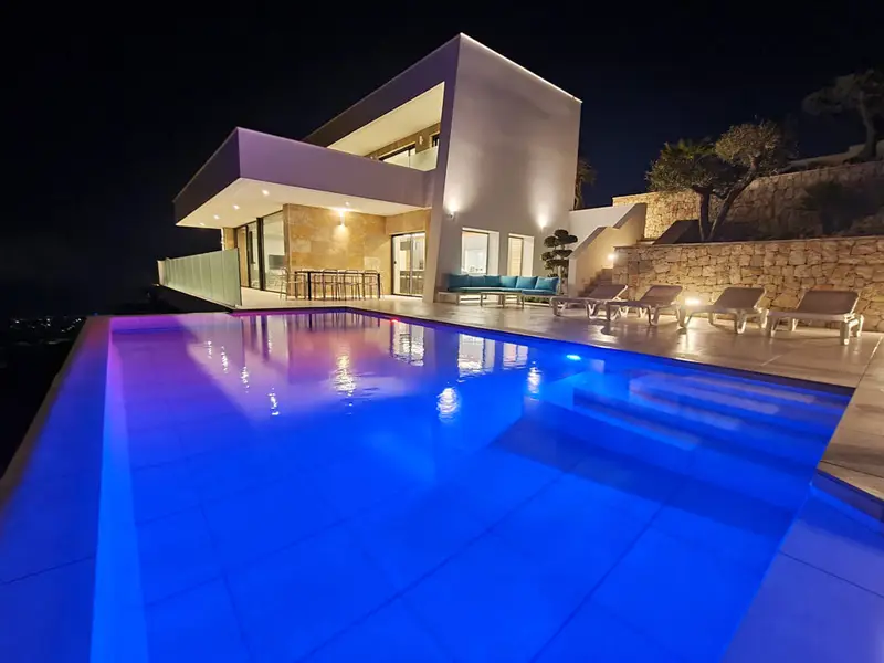 Villa de Lujo en Benitachell con Vistas al Mar