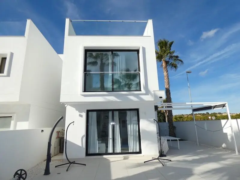 Villa 3 Dormitorios Ciudad Quesada Piscina Privada