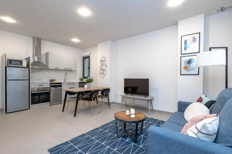 Apartamento Moderno en Valencia: Recién Reformado y Cerca del Centro