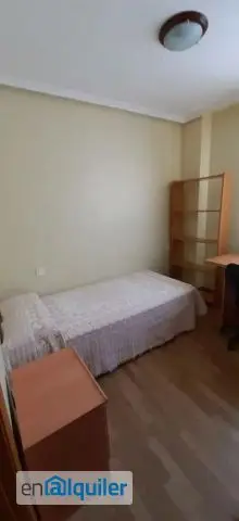 Piso Estudiantes Salamanca 4 Dormitorios Cerca Plaza Carmelitas