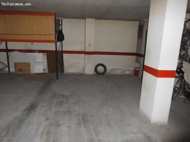 Garaje en Alquiler en Almansa Centro con Ascensor