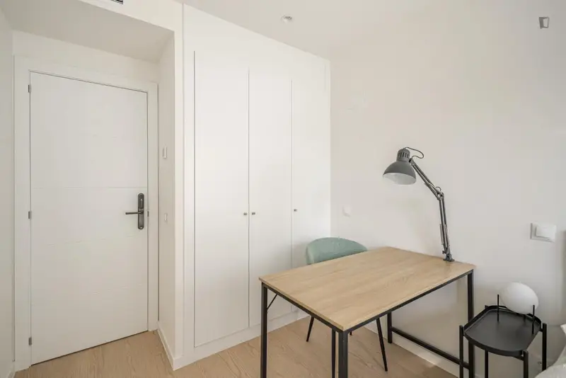 Coliving Madrid: Habitaciones Amuebladas con Servicios Incluidos