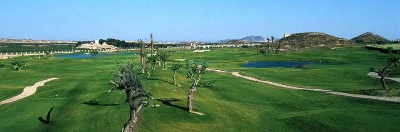 Villas con Piscina Privada en Peraleja Golf Resort y Apartamentos en Torrevieja