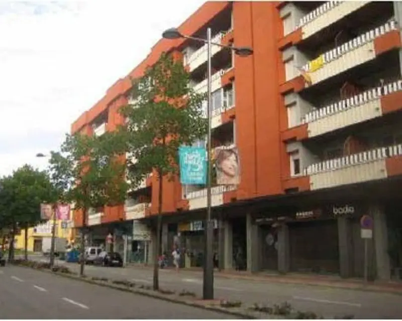 Piso 81m2 3 habitaciones 3 baños Manlleu