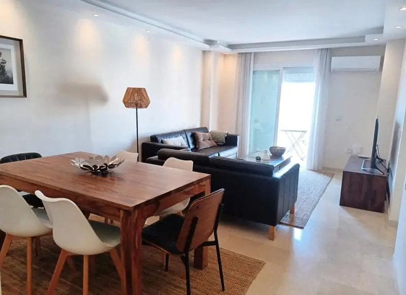 Alquiler Piso Centro Estepona Malaga: Vistas al Mar, Garaje y Trastero