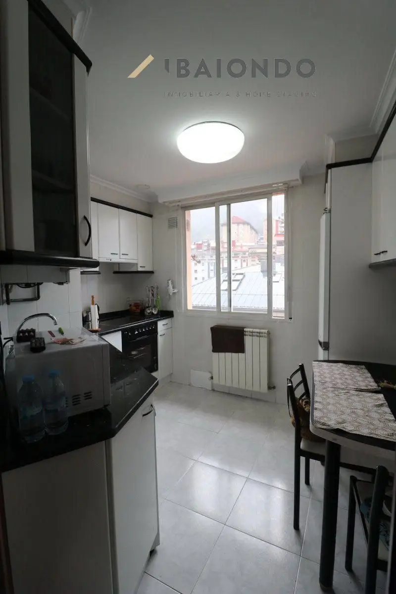 Venta Piso con calefacción en Eibar - 2 habitaciones
