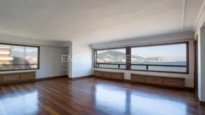 Apartamento en Getxo con Vistas a la Playa 5 Dormitorios 4 Baños