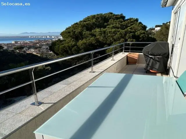 ???? Encantador Piso Con Terraza Y Vistas Espectaculares Al Mar Y La Montaña