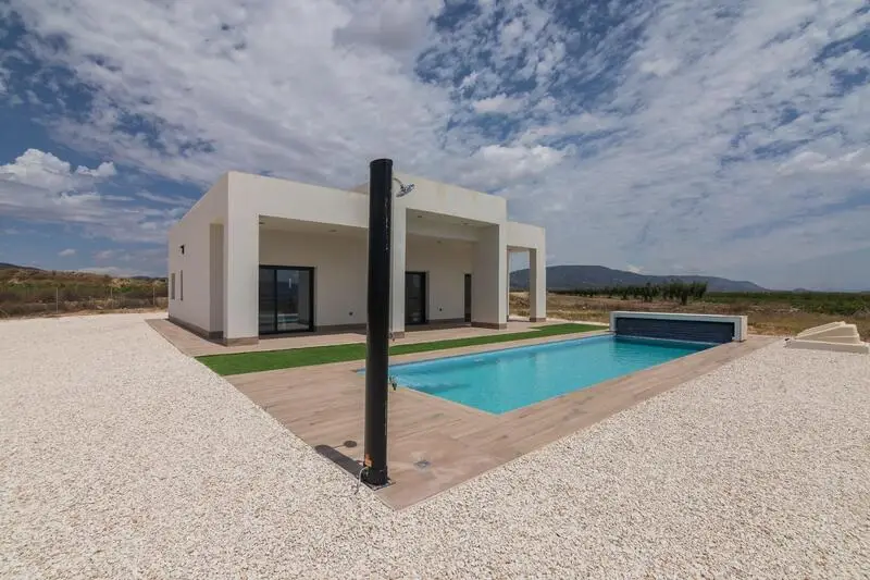Villa 3 Dormitorios Pinoso Piscina Privada