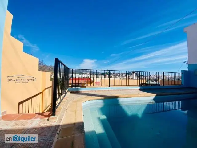 Casa con Piscina Privada en Cotobro Almunecar