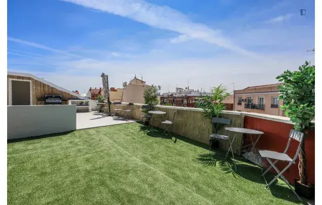 Apartamento 8 Dormitorios Madrid Cerca Metro