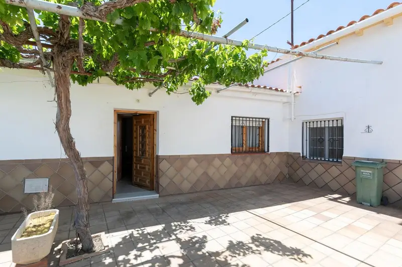 Casa Cueva con 4 Ambientes en Castillejar