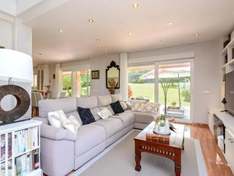Chalet en Tiñana Asturias Venta