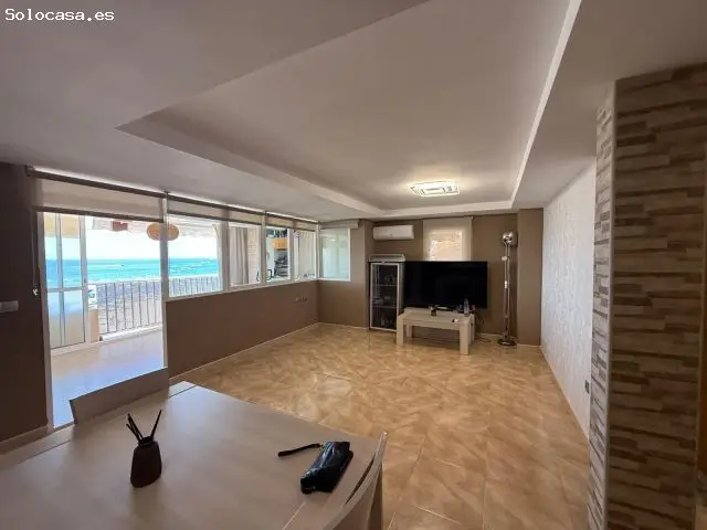 Piso en Primera Linea de Playa Levante - Reformado