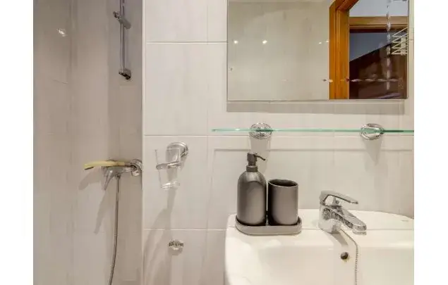 Alquiler Habitaciones Madrid 149m2 Apartamento Amueblado