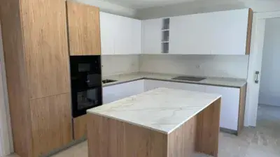 Chalet en Venta Villaquilambre 245m2 4 Dormitorios 3 Banos